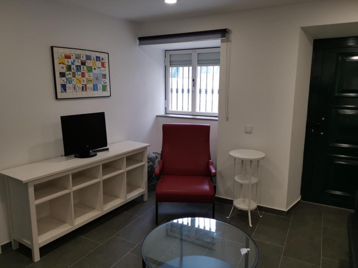 Dobairro Suites At Merces Lisbona Esterno foto