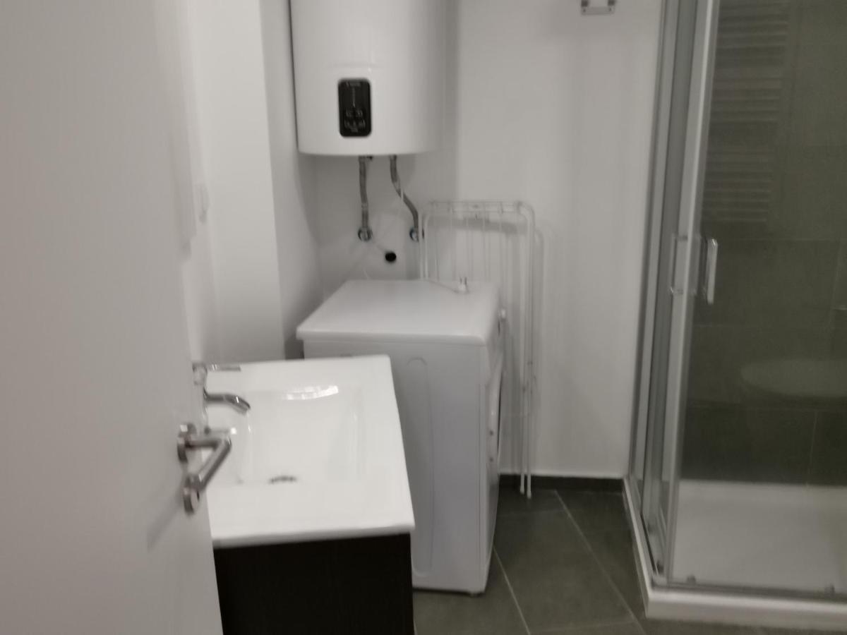 Dobairro Suites At Merces Lisbona Esterno foto